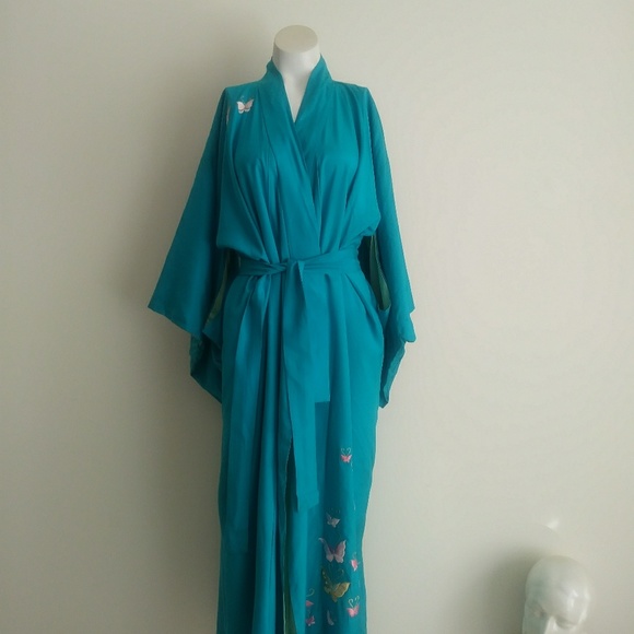 SOLD🎀 VTG 50s embroidered butterfly kimono robe - Picture 6 of 8